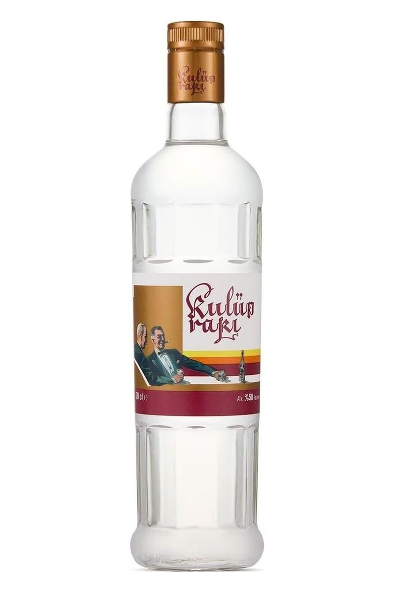 Kulüp Rakı şişesi